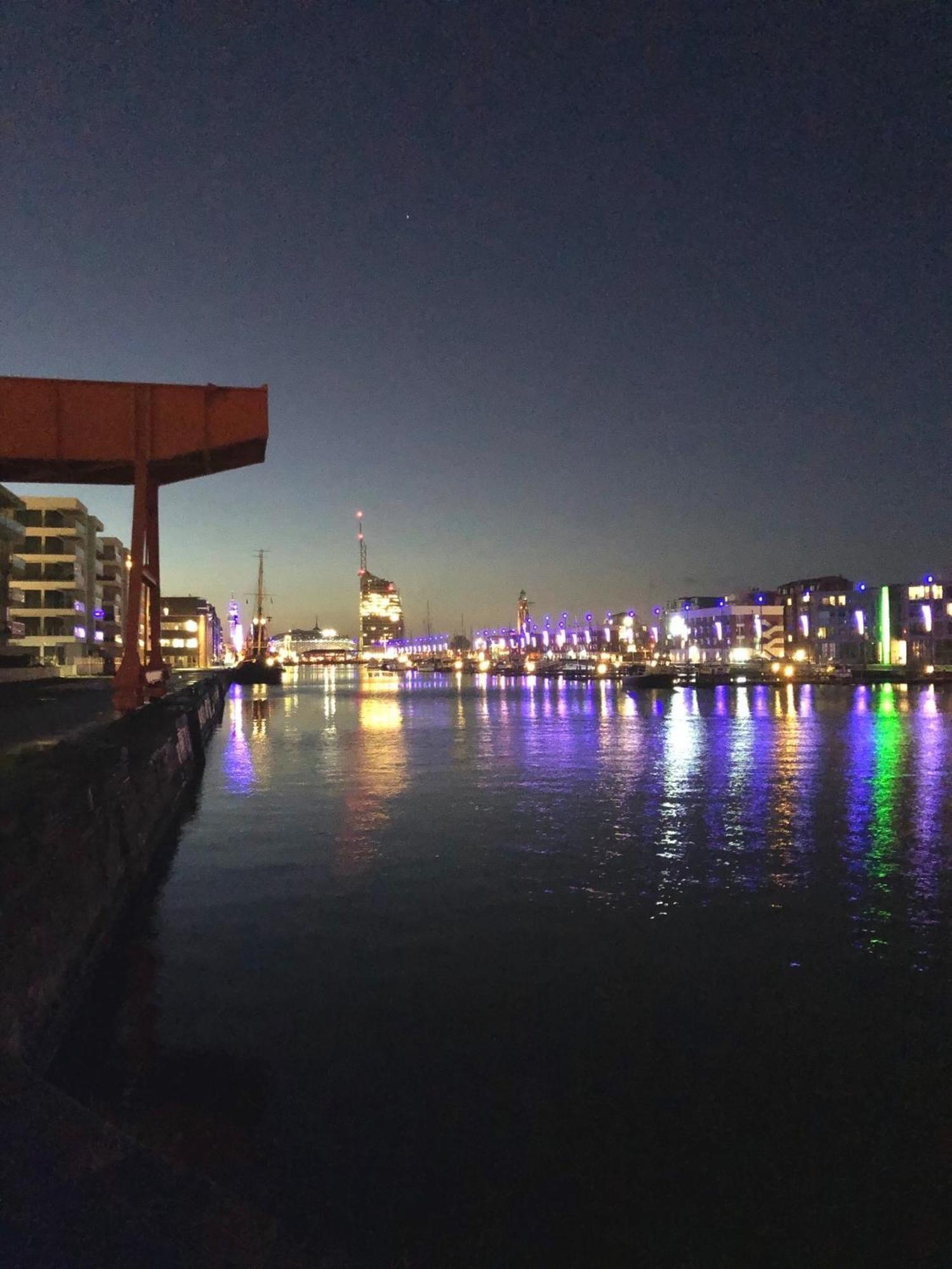 Port Marina "Schlagseite" Διαμέρισμα Μπρέμερχαφεν Εξωτερικό φωτογραφία